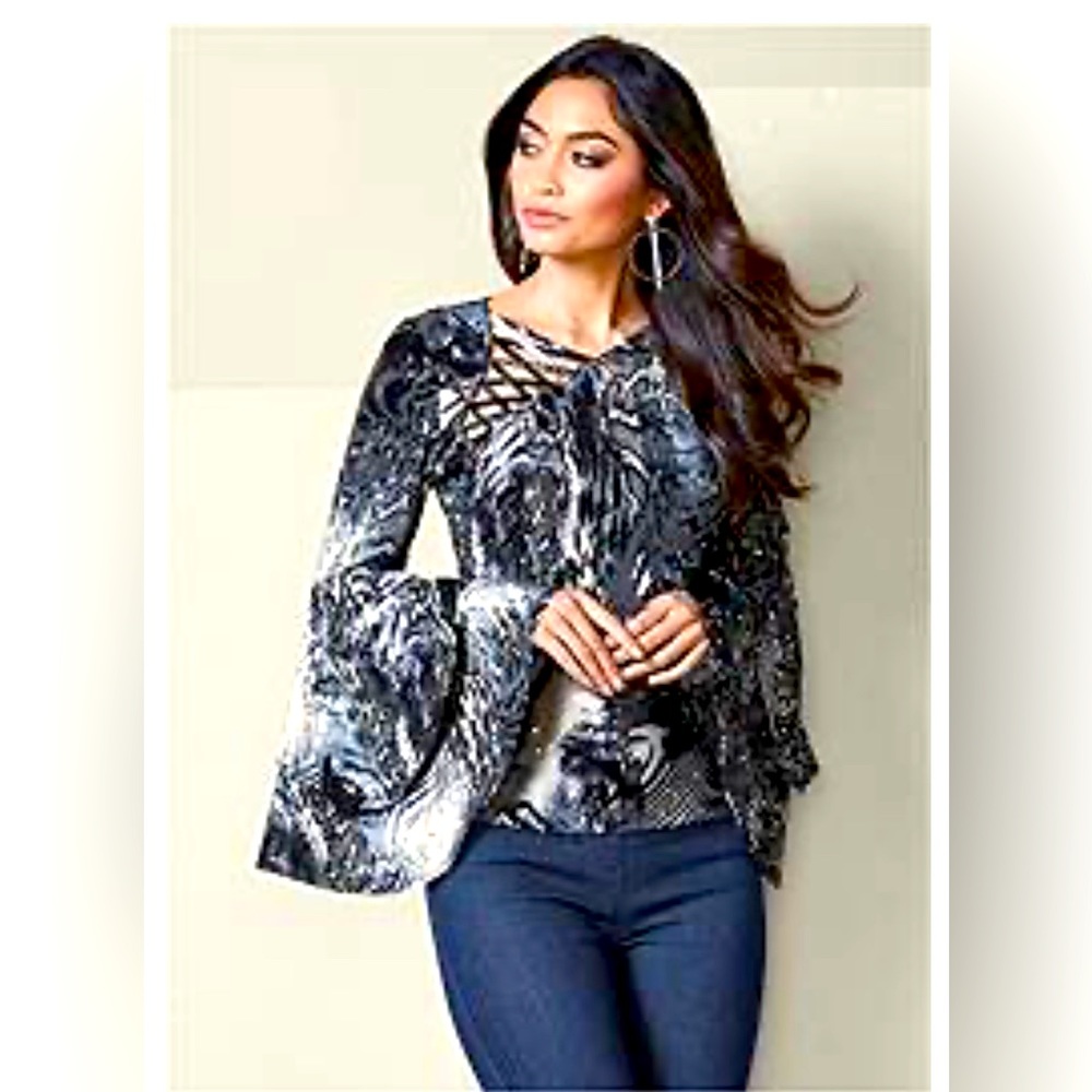 Bell Sleeve Lace-Up Black & Gray Printed Women's Top